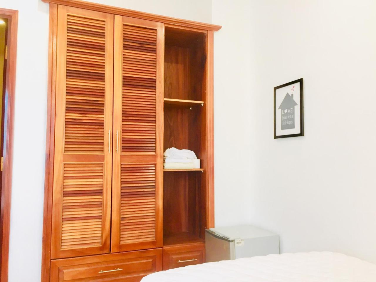 Quynh Anh Hotel Ho Chi Minh City Exterior photo